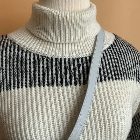FUNSPORT Colorblock Ribbed Knit Turtleneck Sweater Size M Scandi Style - Picture 6 of 14